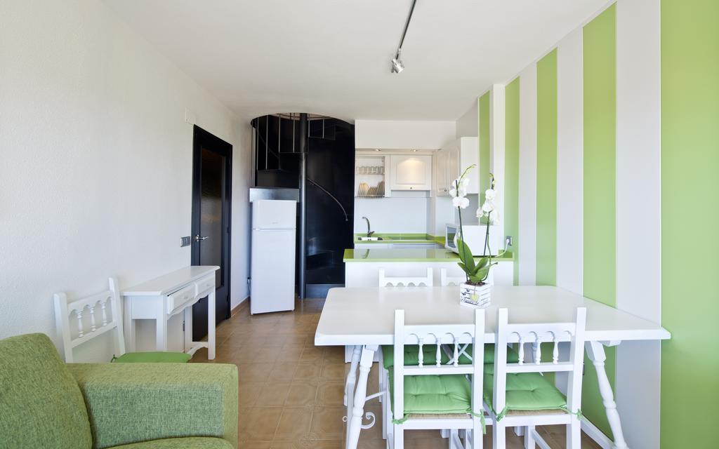 أولاستارتيت Apartamentos Salles Beach الغرفة الصورة