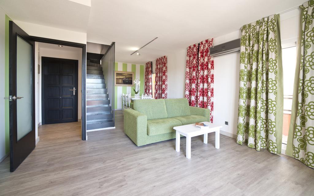 أولاستارتيت Apartamentos Salles Beach الغرفة الصورة