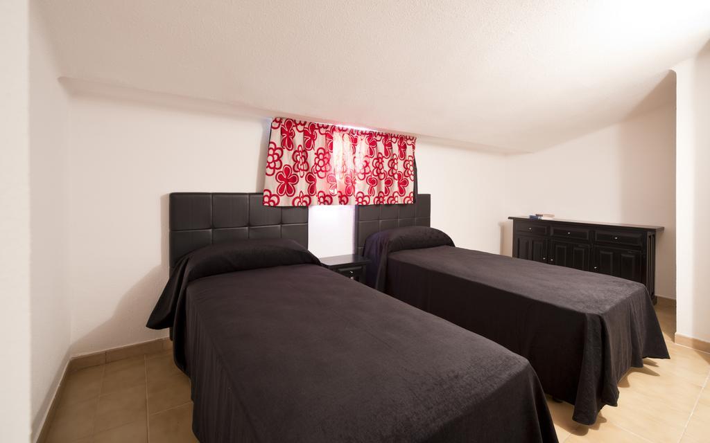 أولاستارتيت Apartamentos Salles Beach الغرفة الصورة
