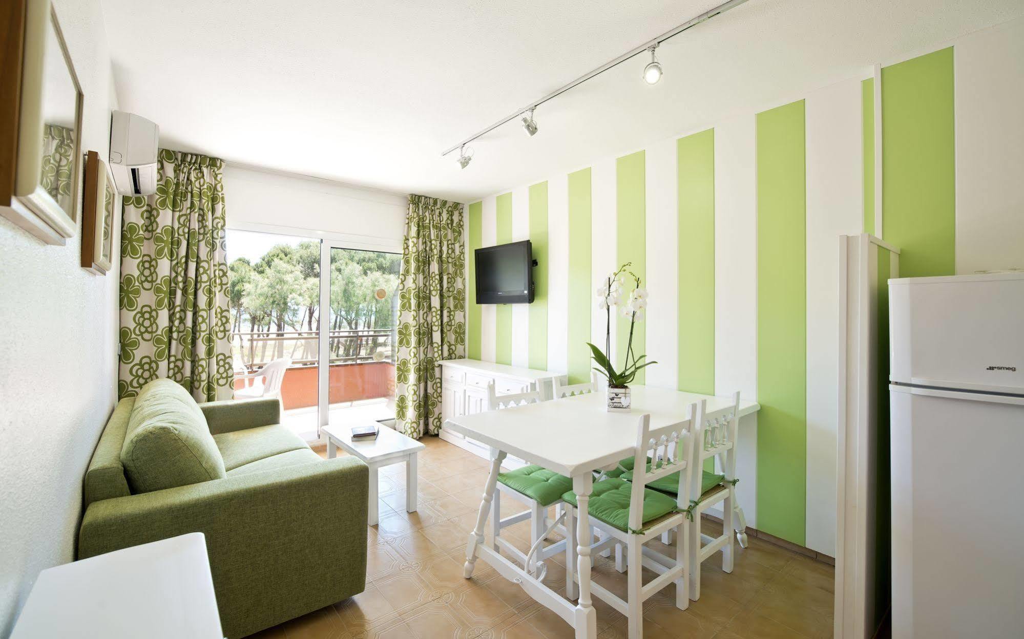 أولاستارتيت Apartamentos Salles Beach المظهر الخارجي الصورة
