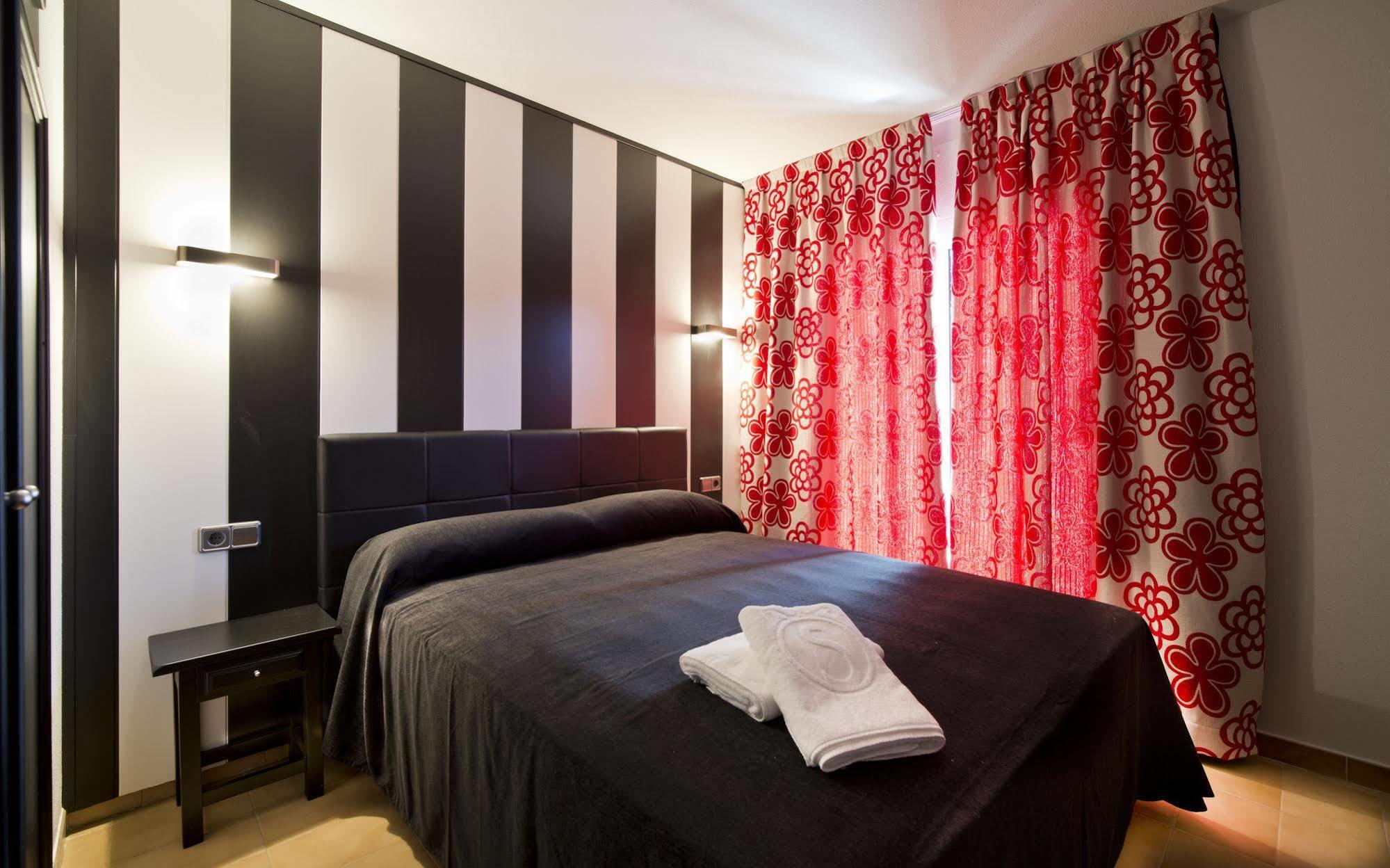أولاستارتيت Apartamentos Salles Beach المظهر الخارجي الصورة